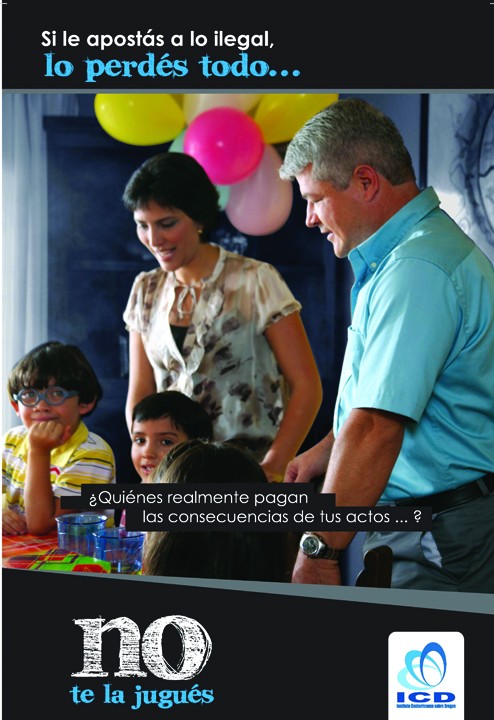 Afiche de Familia en una fiesta.